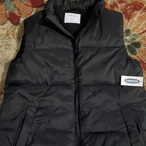 Boys black Old Navy puffer vest